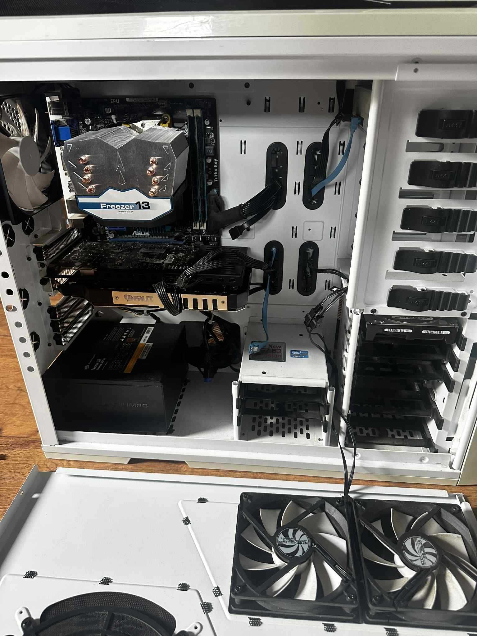 Komputer Stacjonarny / 16gb/4.00Ghz/GeForce GTX 970 (4GB)/2,3Tb