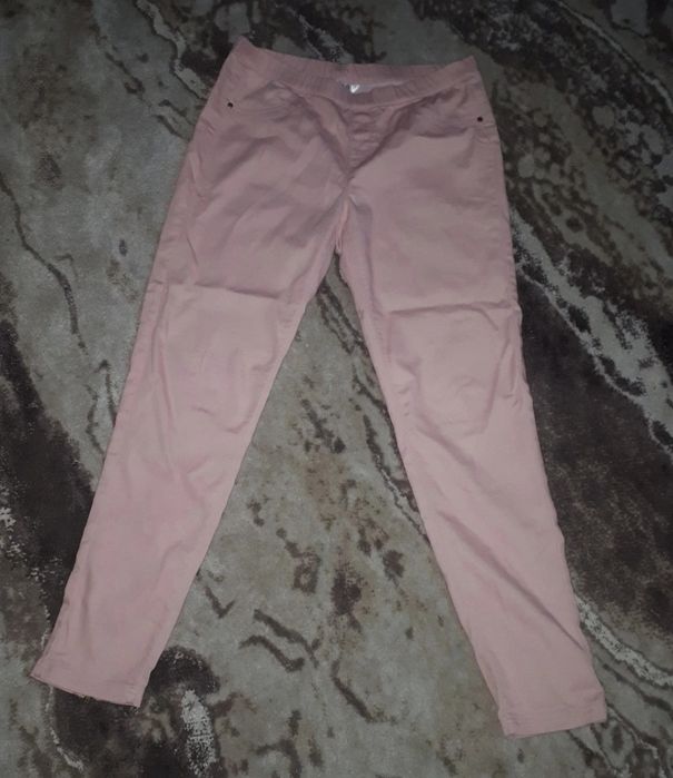 Spodnie pudrowy róż