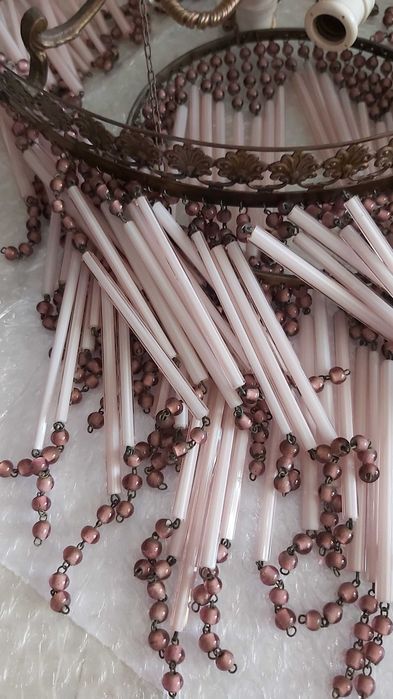 Dois(2) Candeeiros de teto de metal cor bronze e adornos de cristais.