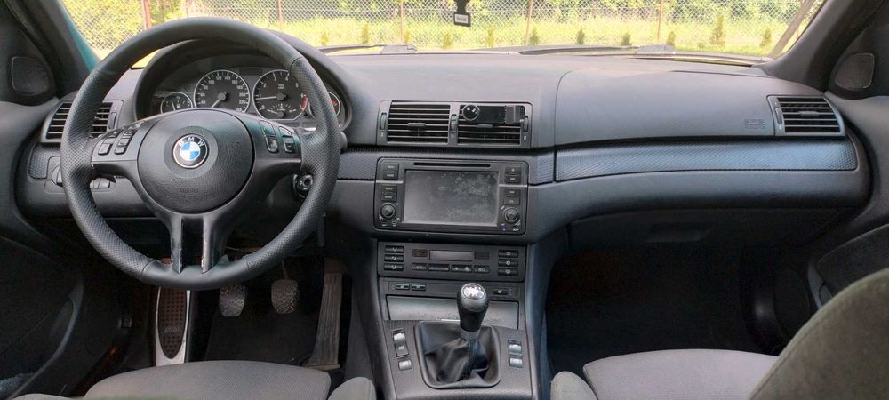 BMW Seria 3 E46 330i