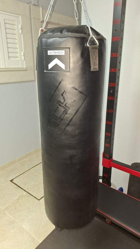 Saco e luvas boxe