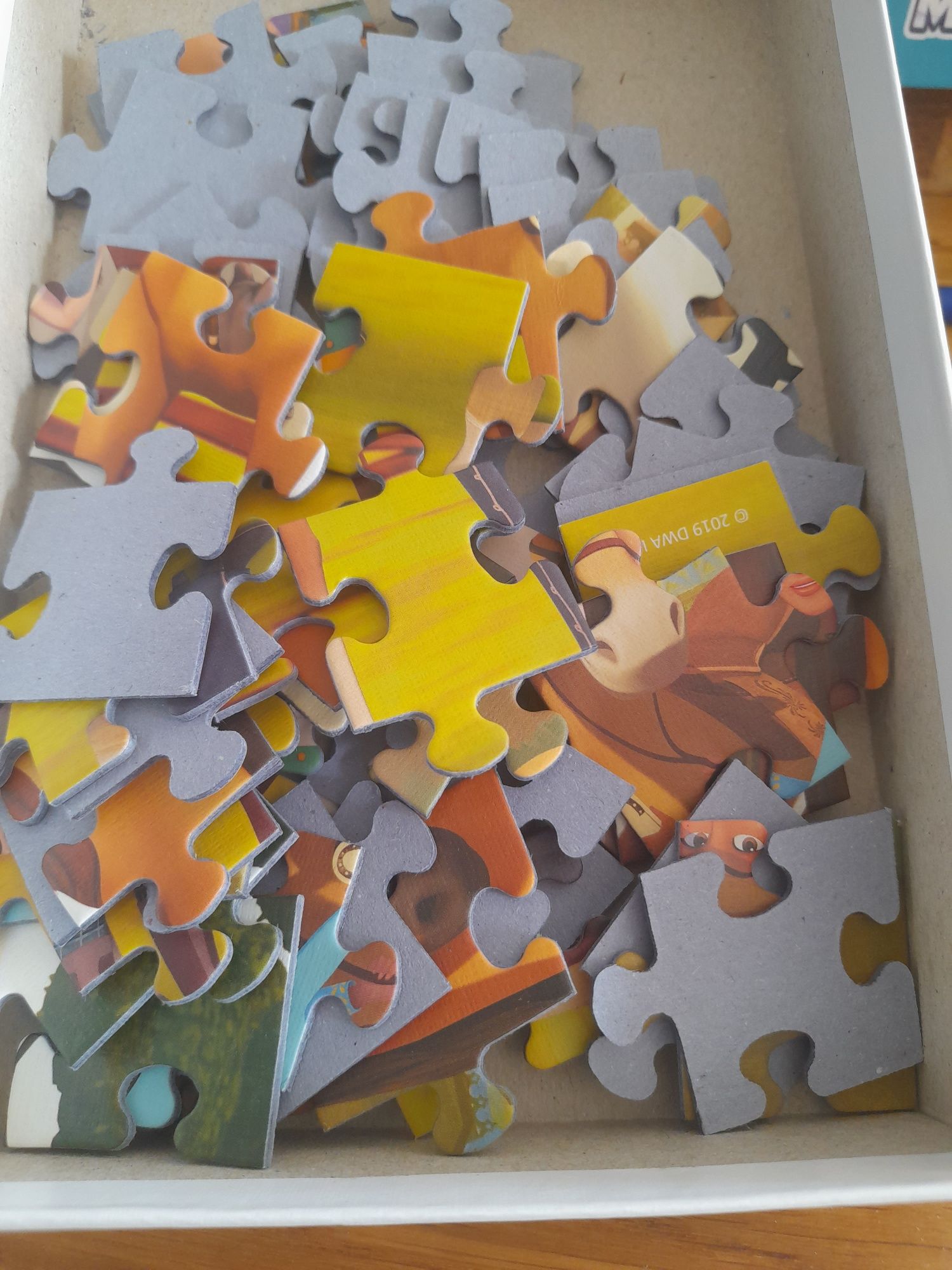 Puzzle 60 elementowe.