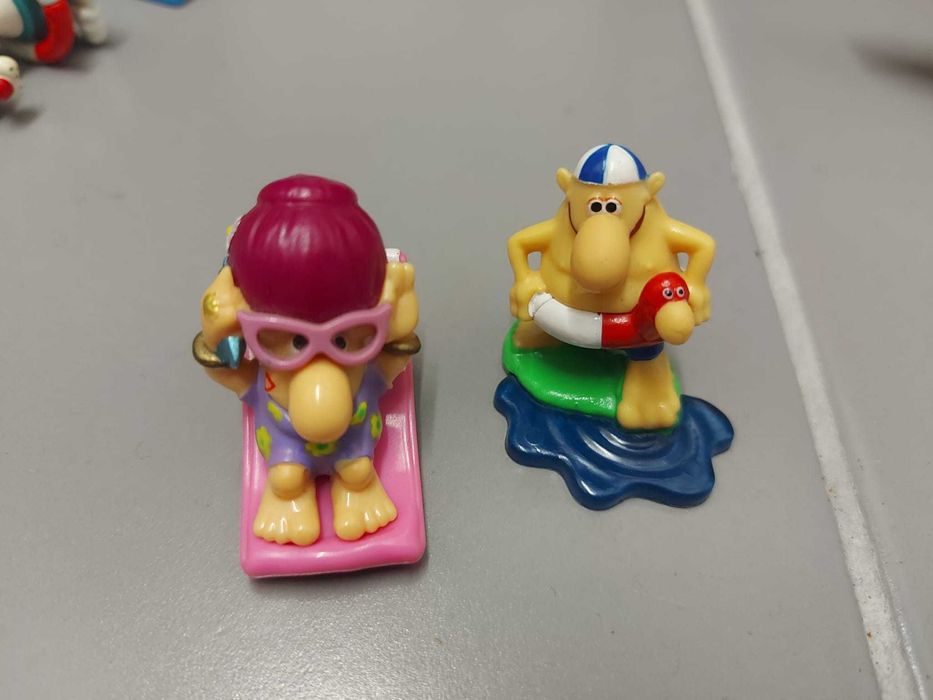 Lote #7 - Oito Coleções Kinder