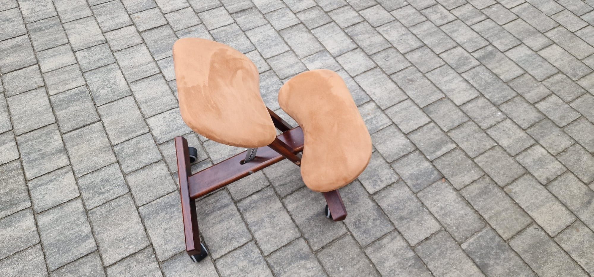 Krzesło ergonomiczno - ortopedyczne - klękosiad