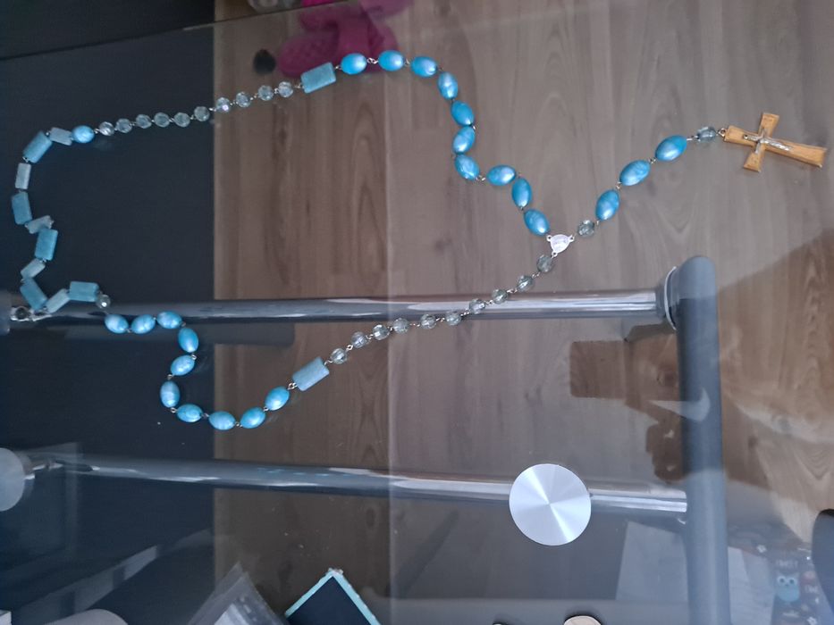 Piękny duży błękitny rózaniec, ręcznie robiony