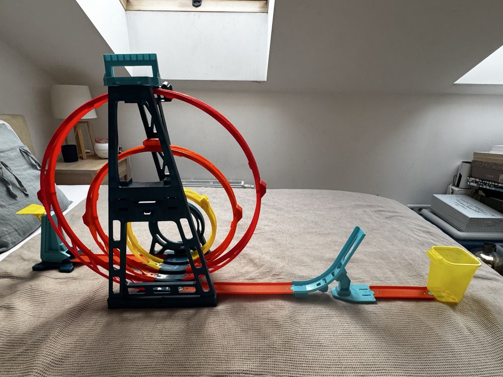 Hot Wheels Potrójna Pętla