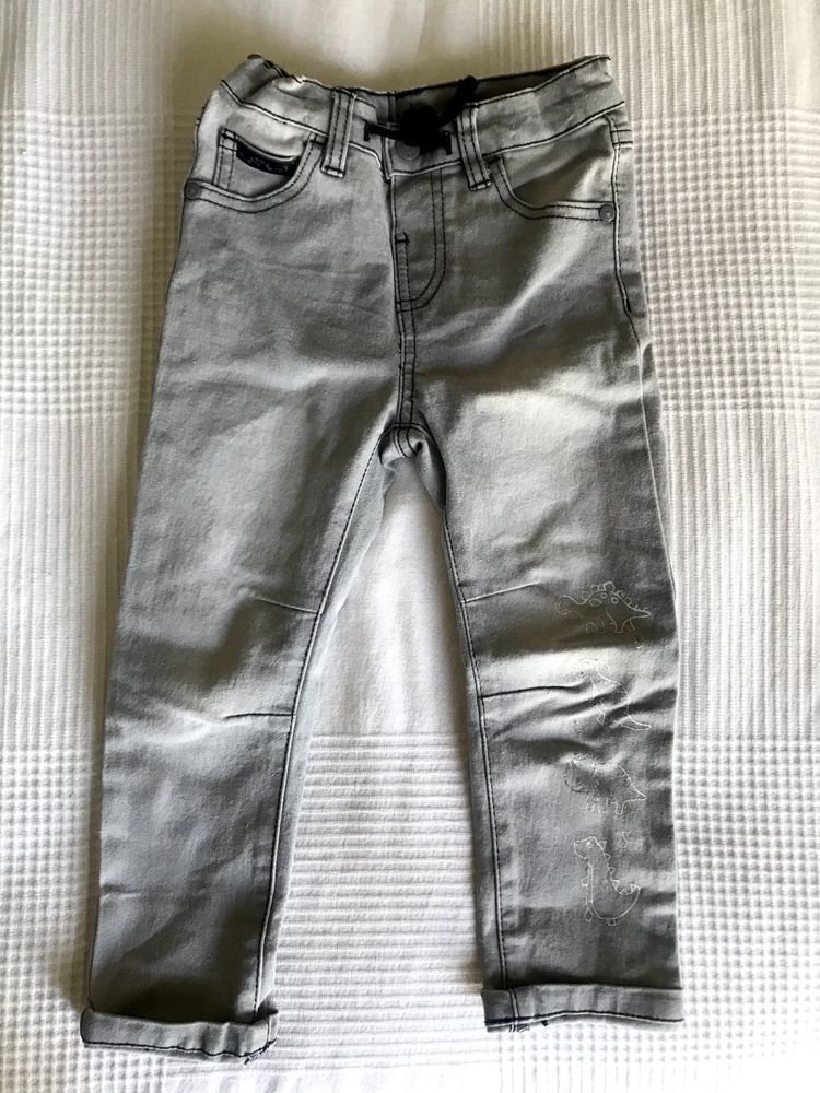Spodnie jeansowe 98/104 Szare dinozaury Pepco