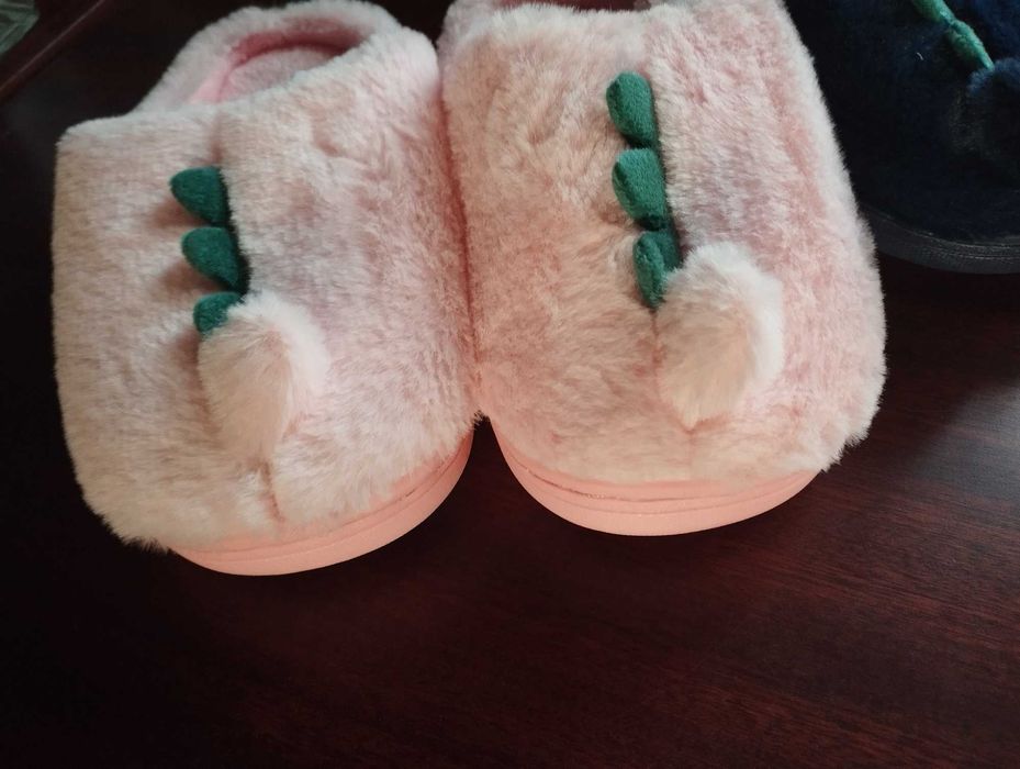 Тапки дитячі Динозаври сині рожеві, хутряні теплі,  28-29,  17.5 см