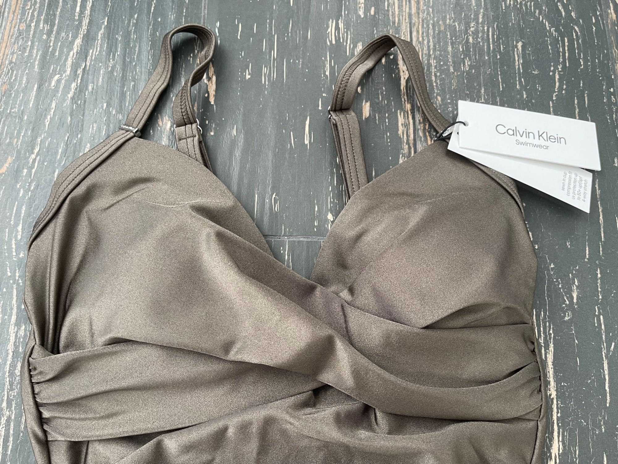 Calvin Klein купальник слитный р М-S  (6 США) оливковый