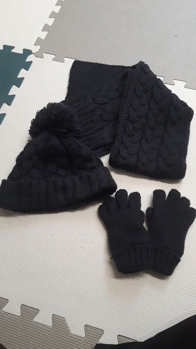 Komplet czapka szalik rękawiczki