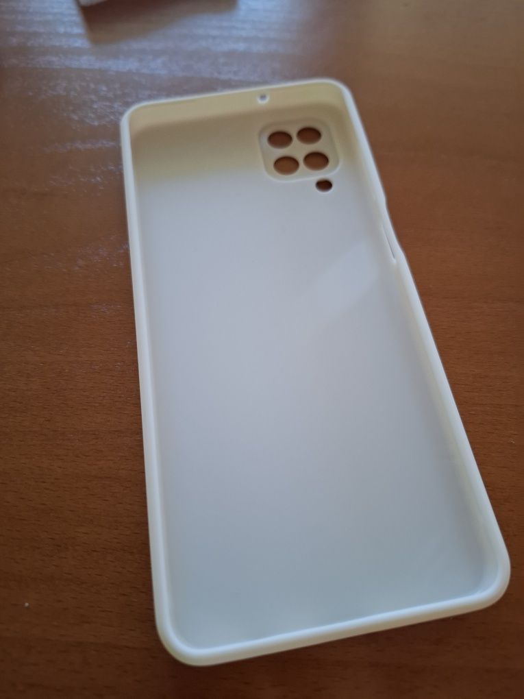 Vendo 2 capas compativel samsung a 12  novas
