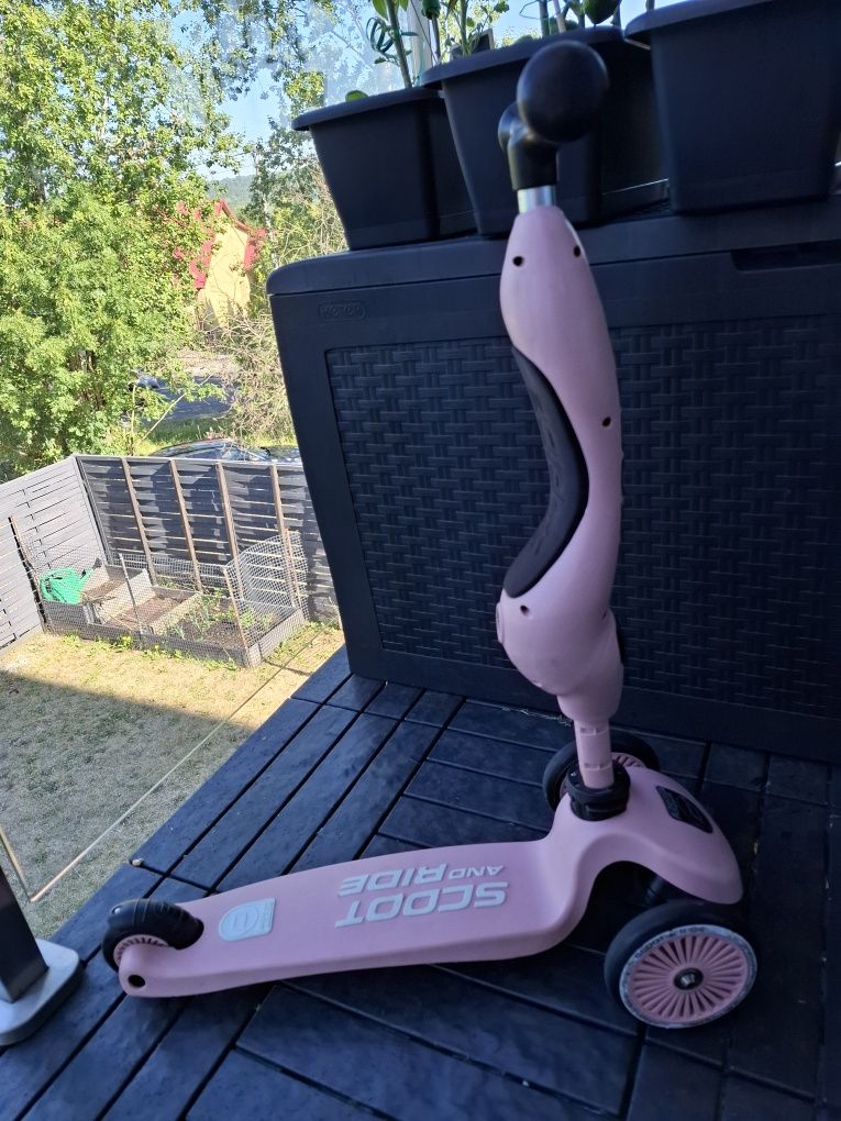 Sprzedam jeździk hulajnogę scoot and ride