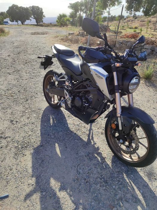 Honda em excelente estado