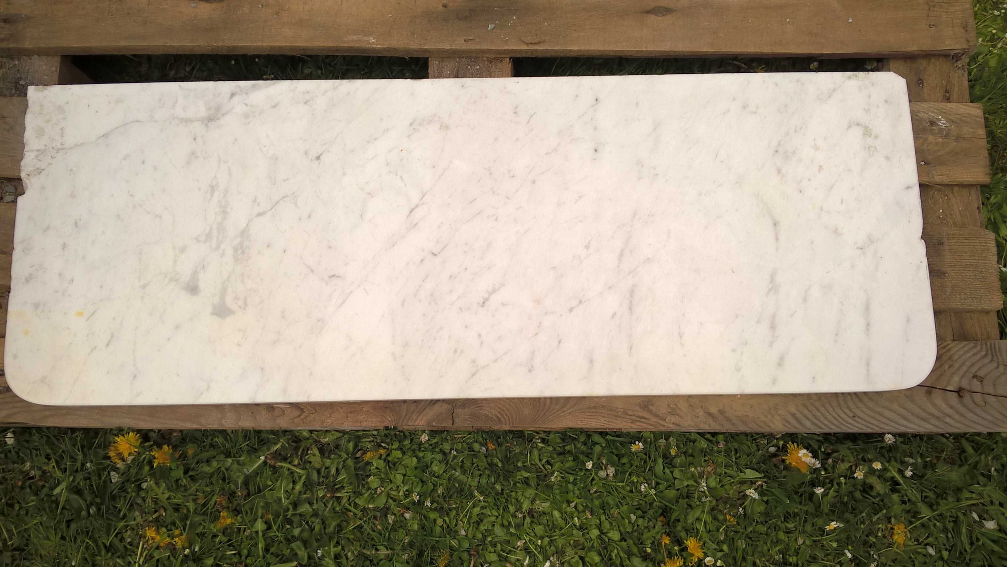 PARAPETY MARMUROWE wewnętrzne  z demontażu po 150PLN /szt. za 36x100cm