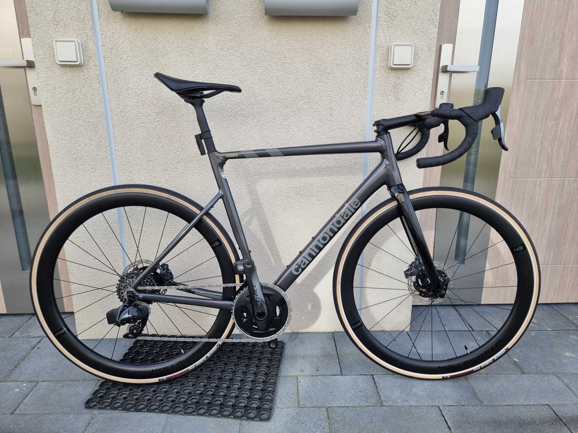 Cannondale CAAD13 sram force axs