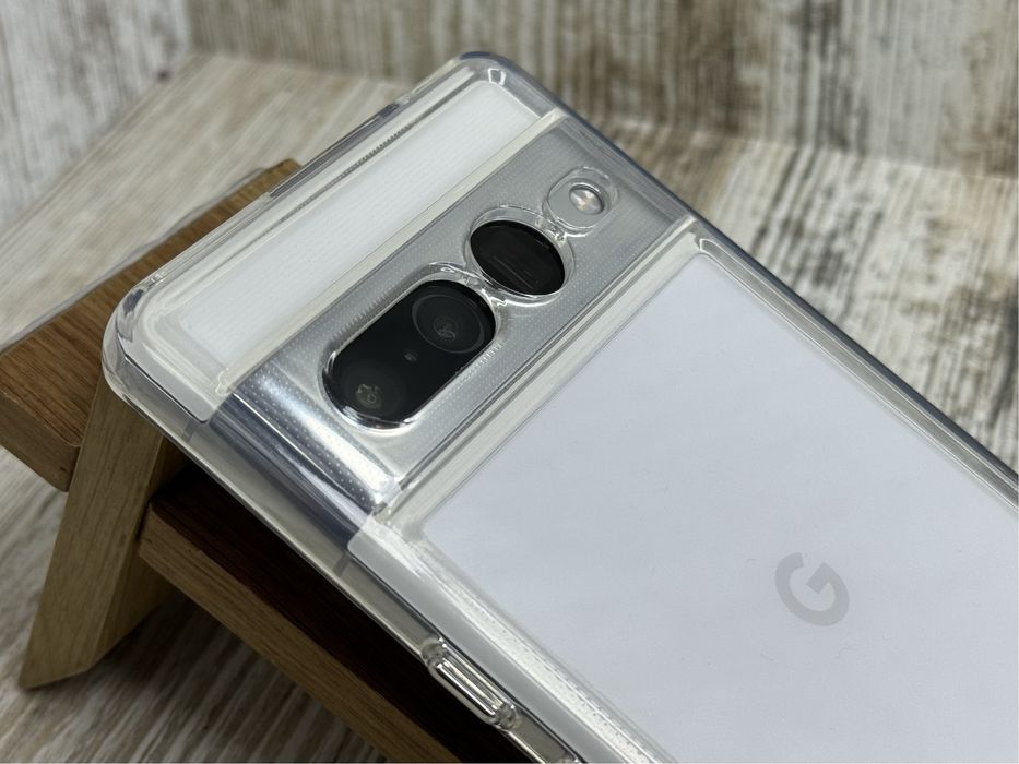 Чехол прозрачный на Google Pixel 7 Pro. Чохол