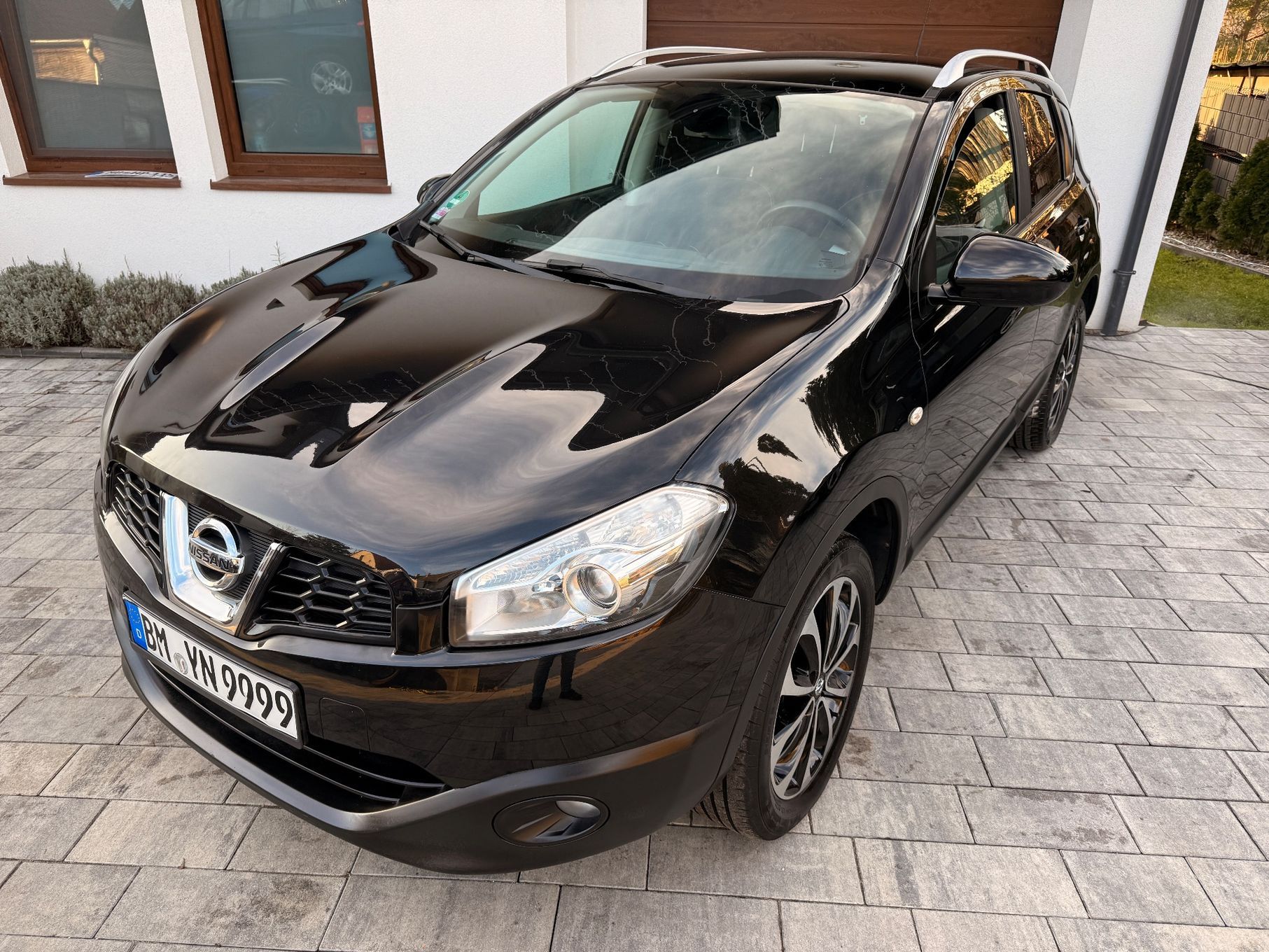 Nissan Qashqai kamery 360 zadbany SUV. 2.0 benzyna