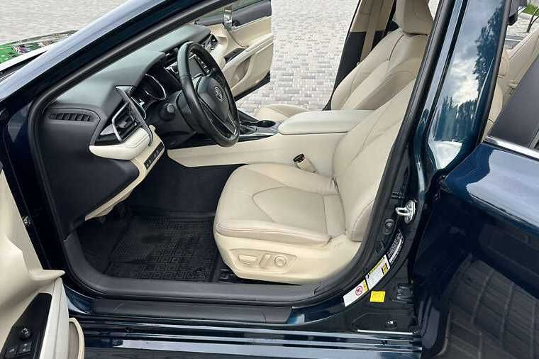 Toyota Camry 2018 XV70 2.5