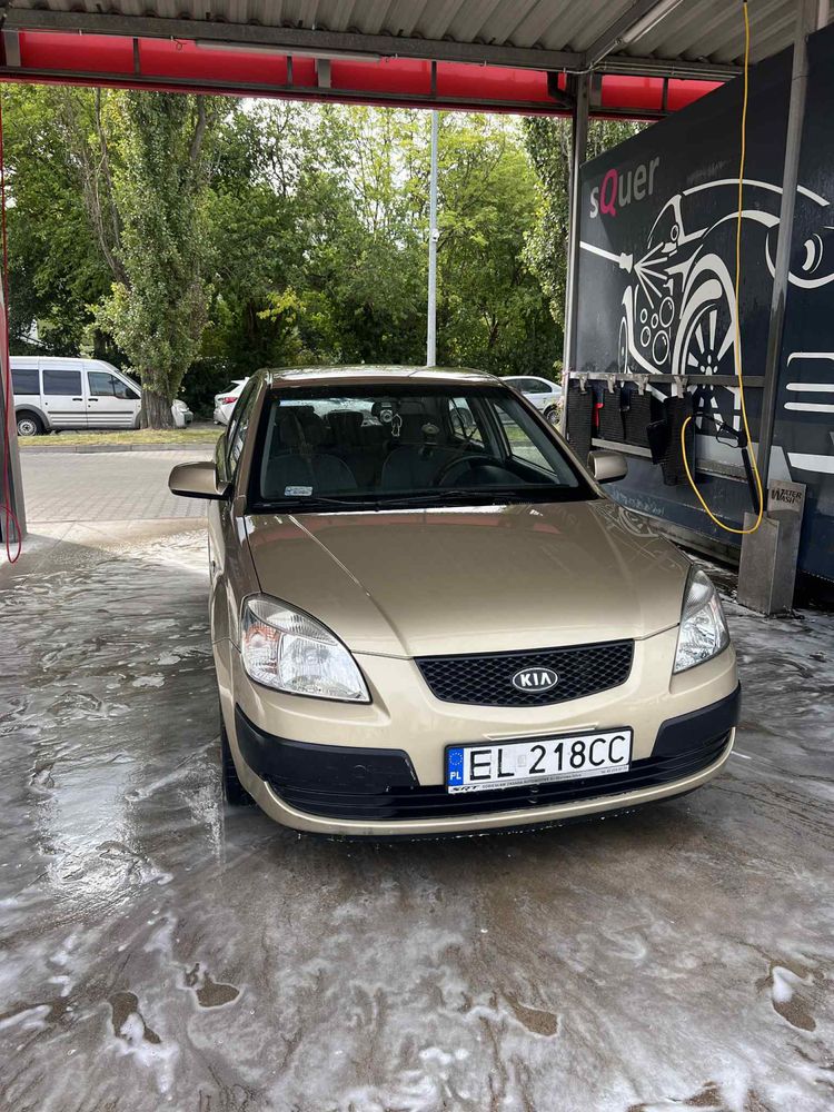 Kia Rio II 1,5 CRDi sedan bardzo dobry stan, tylko 180 tys przebiegu!