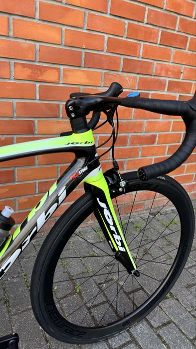 Bicicleta Jorbi Evolution (carbono)