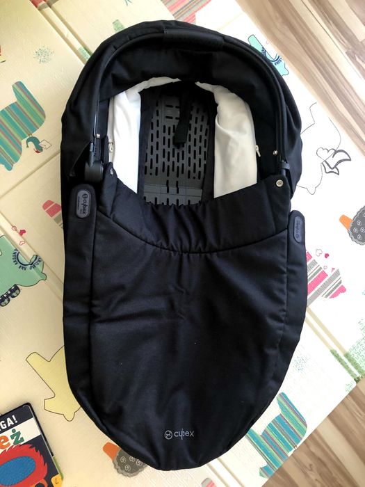 Gondola Cybex Balios S Lux moon black