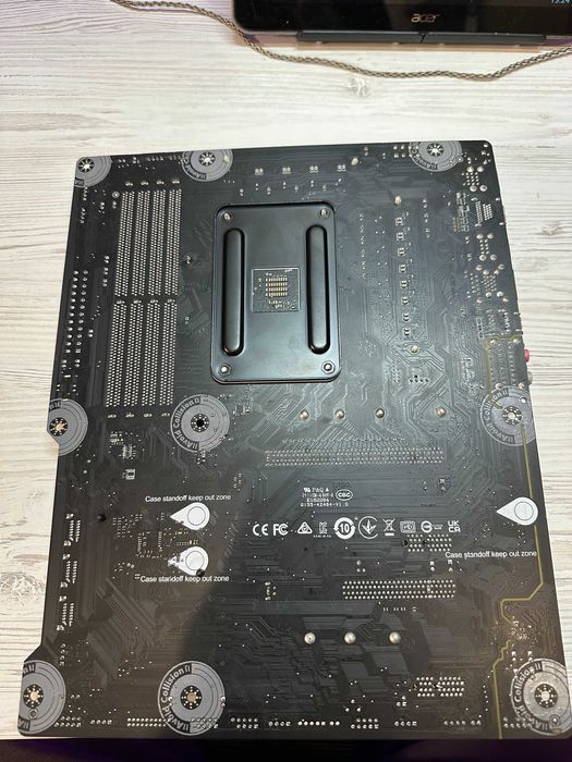 Комплект Ryzen 5800x + MSI B550 + 32GB DDR4