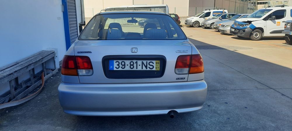 Honda Civic 1.4i