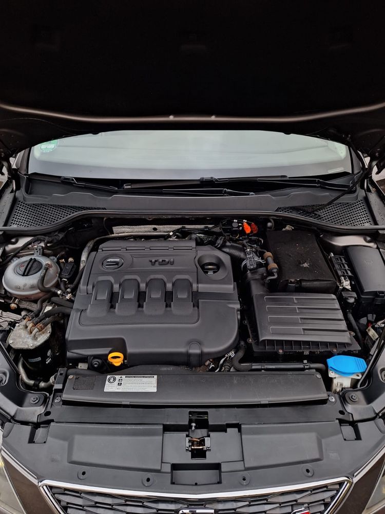 Seat Leon nowy rozrzad 1,6 TDI full led