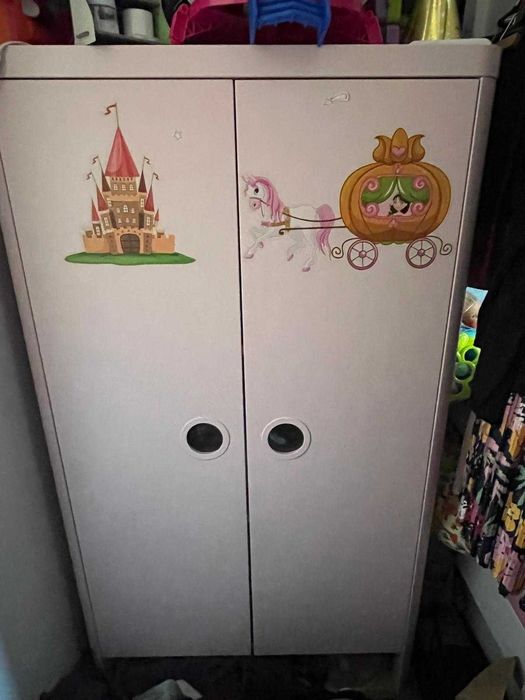 Szafa ( ikea busunge ) różowa