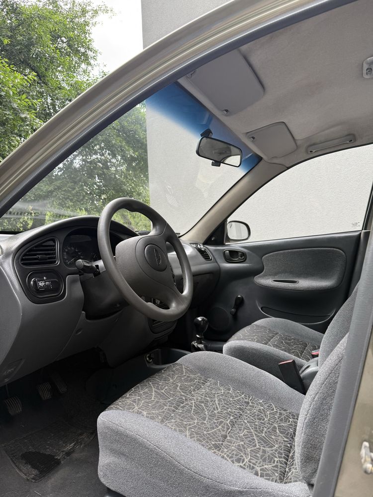 Daewoo Lanos 2004