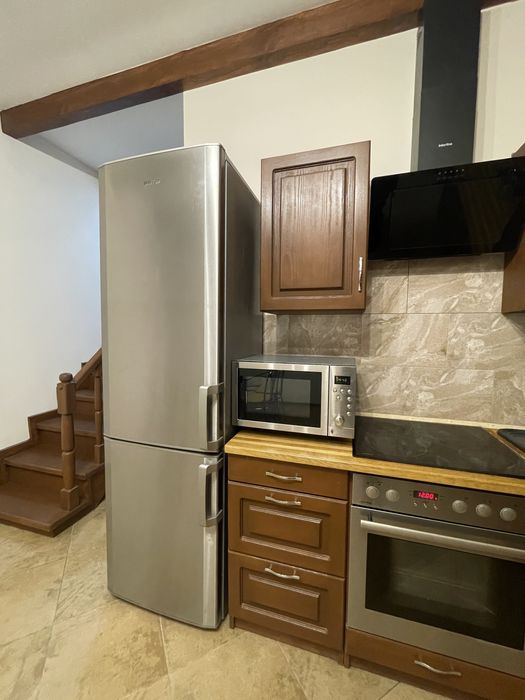 Оренда затишного, економного будинка на Осокорках. Вихід до води.