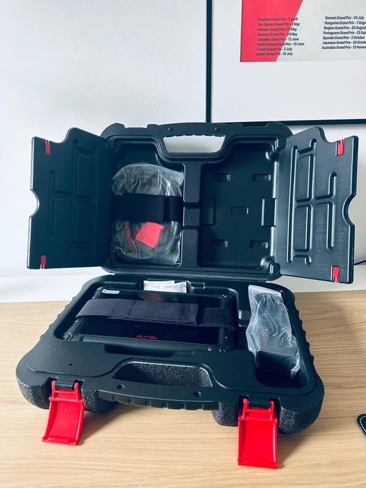 Tester diagnostyczny Autel DS900 z 2-letnim abonamentem.