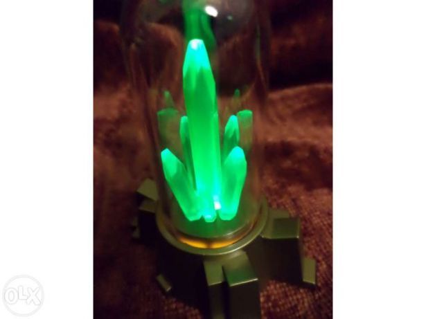 Super Homem superman Kryptonite com LUZ + livrete - NOVO PORTES GRÁTIS