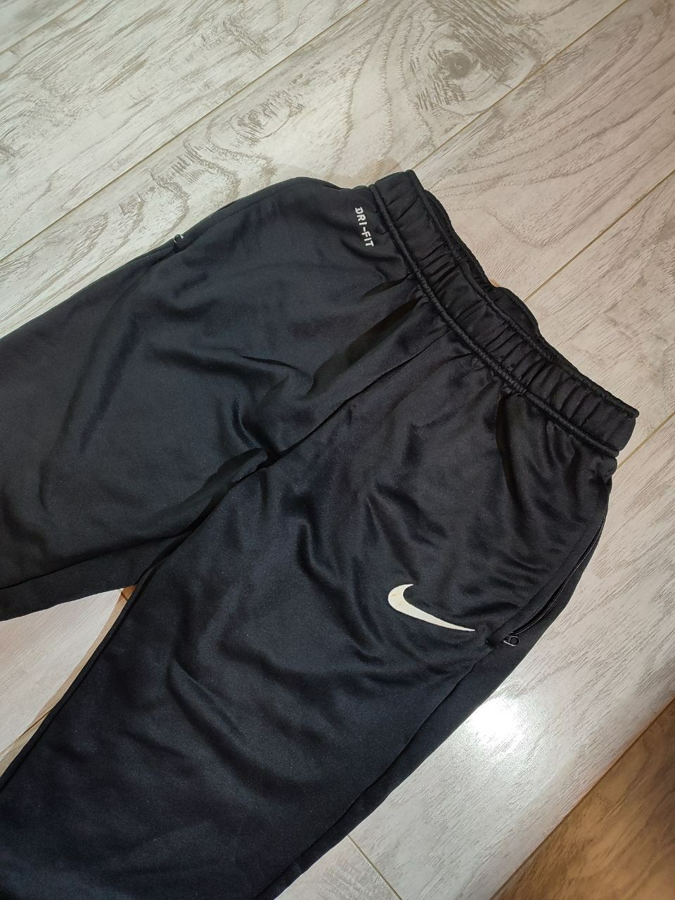 Штаны спортивные Nike dri-fit размер м