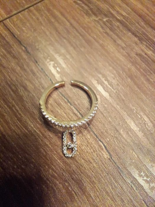 otwarty pierścionek z cyrkonią - nowy