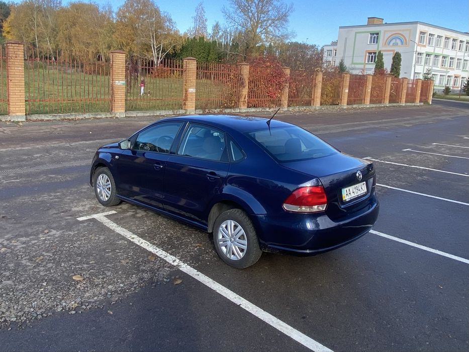 Продам Volkswagen Polo 1.6 газ/бензин з рідним пробігом офіційний 2013