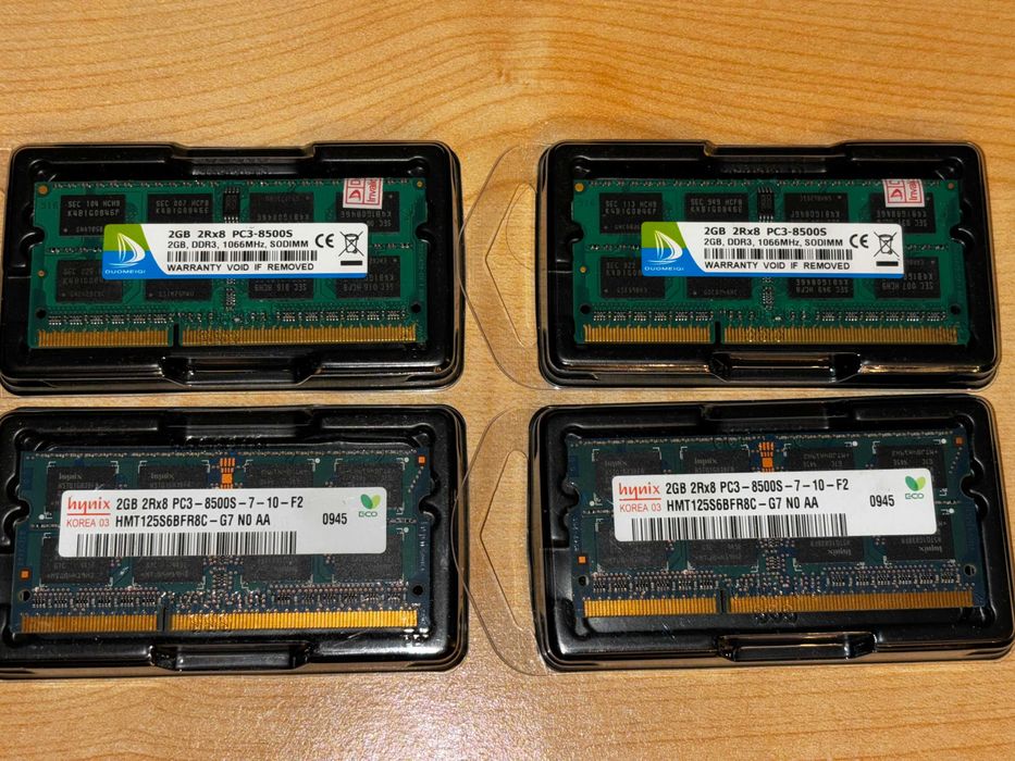 4xDDR3 2 GB 2Rx8 PC3-8500S / 1066MHz (SODIMM)64284464342657120