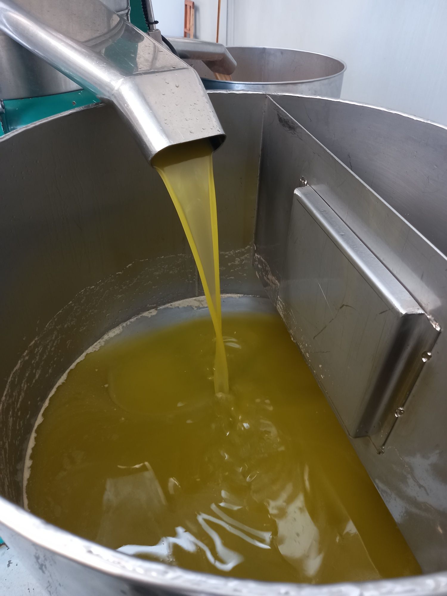 Azeite Novo  Virgem Extra de Trás-os-Montes c/ 0.2% acidez
