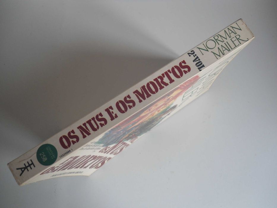Os Nus e os Mortos II por Norman Mailer