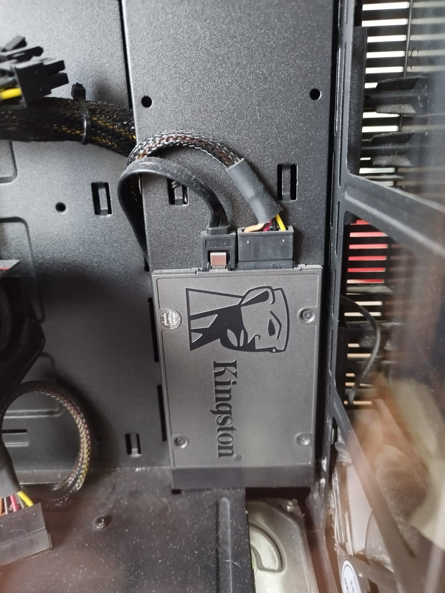 Vendo o meu compuador.