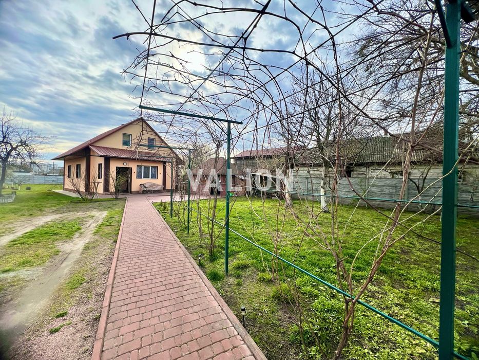 Продаж будинку з ремонтом у  Димері, 35 хв.до метро Героїв Дніпра