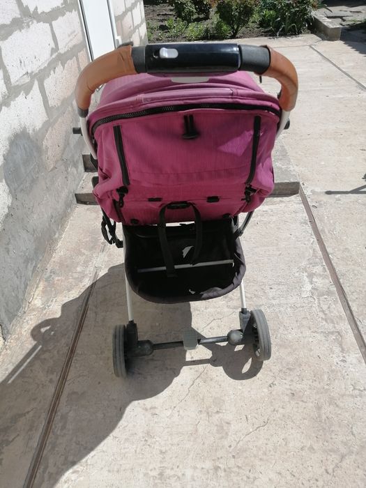 Прогулянкова коляска