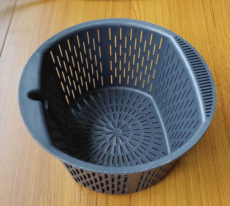 Peças da Yammi2 - cesto, espátula, borboleta e varoma