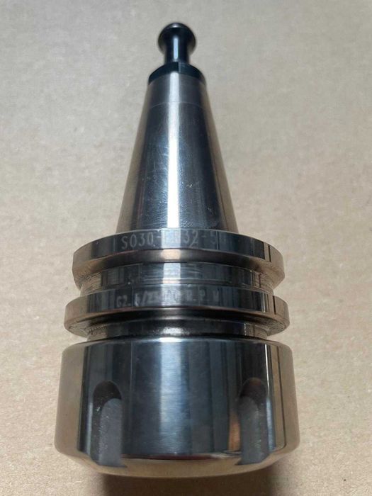 Oprawy uchwyty 4 sztuki CNC ISO30 ER32-50