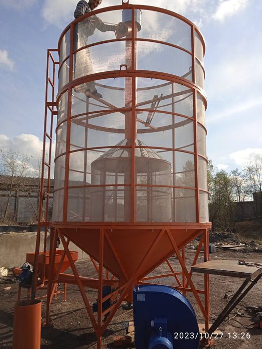 Зерносушарка бункерна мобільна. Сушка для зерна