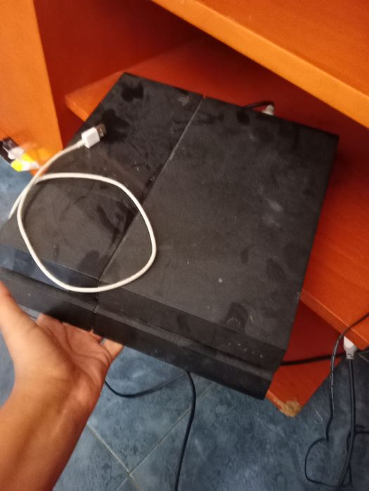 PS 4 bom está aseito troca