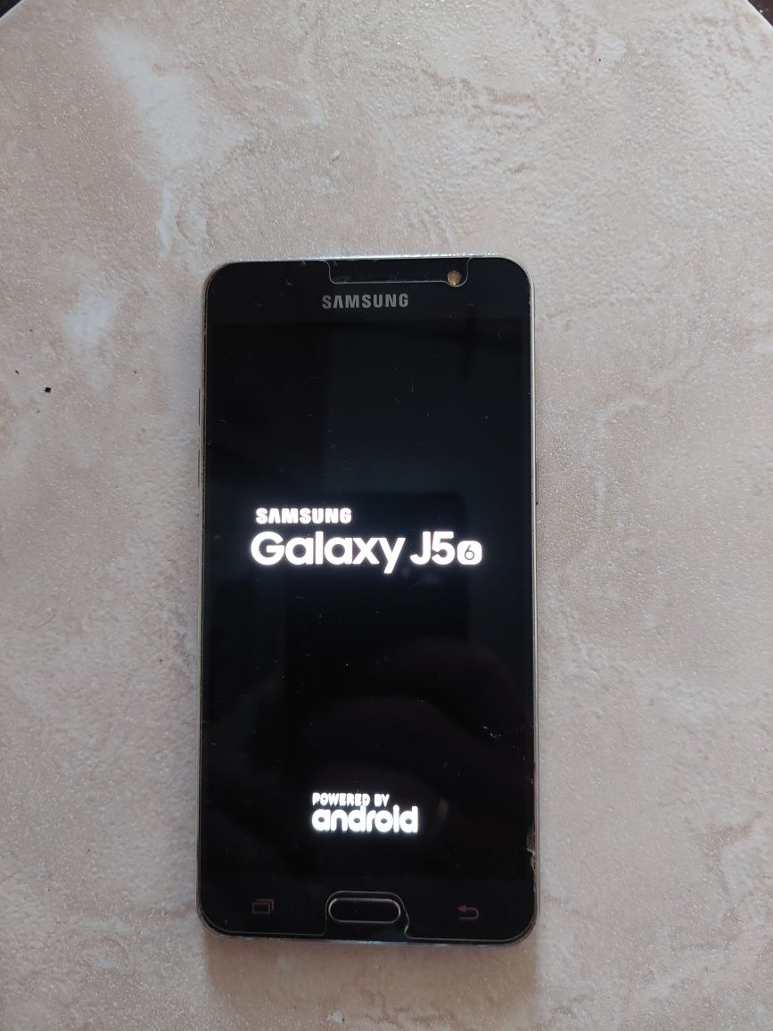 Telefon Samsung Galaxy J5 6 16GB