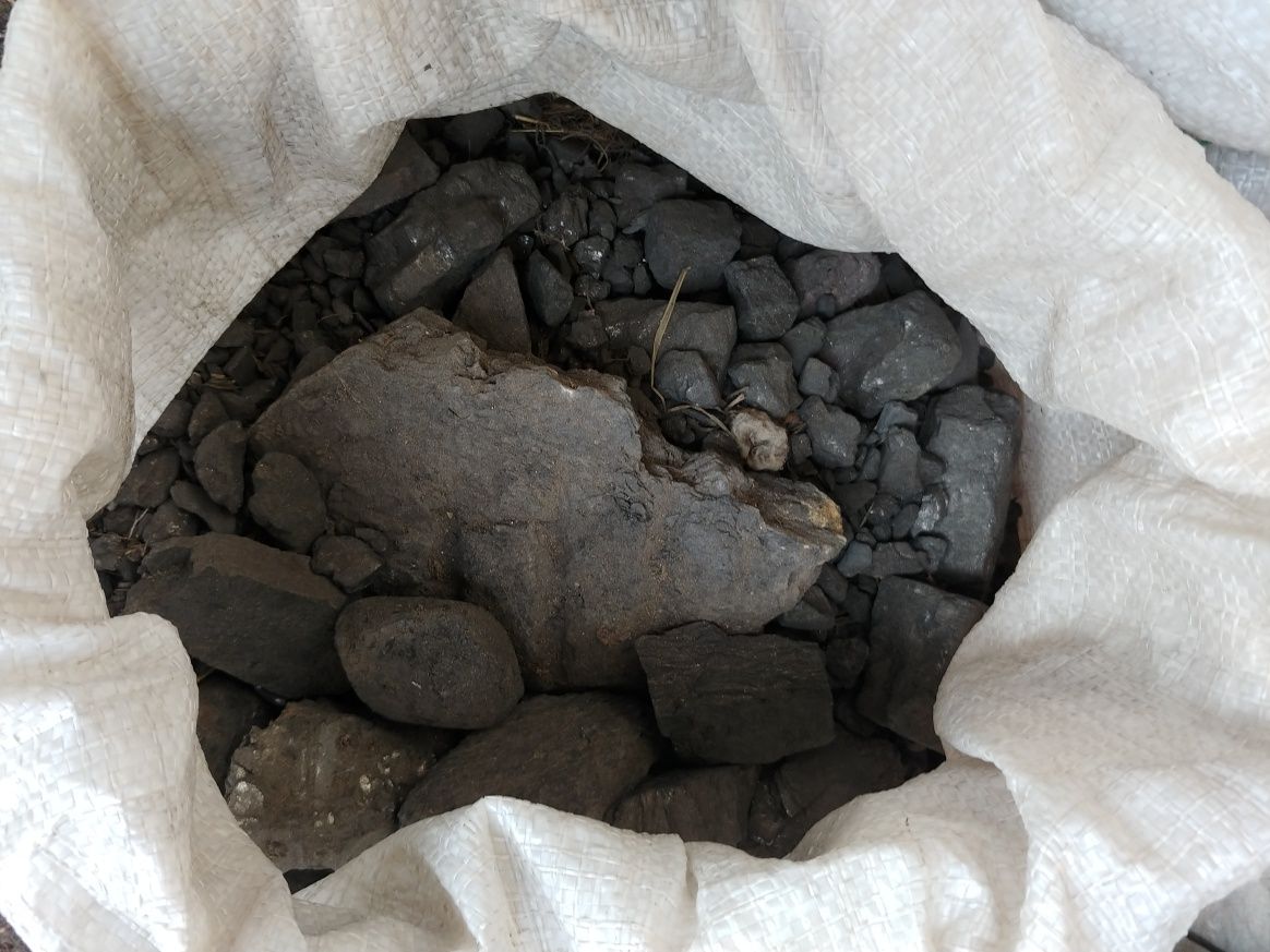 Уголь  каменный 2 мешка 300грн