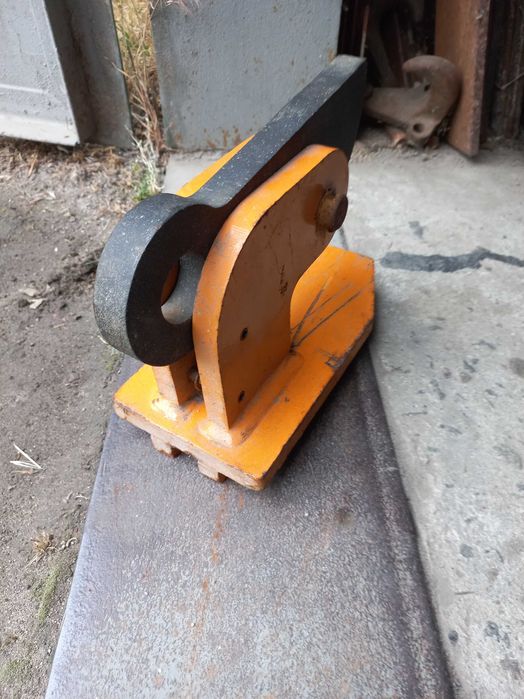 Захват по металу 2,5 т.