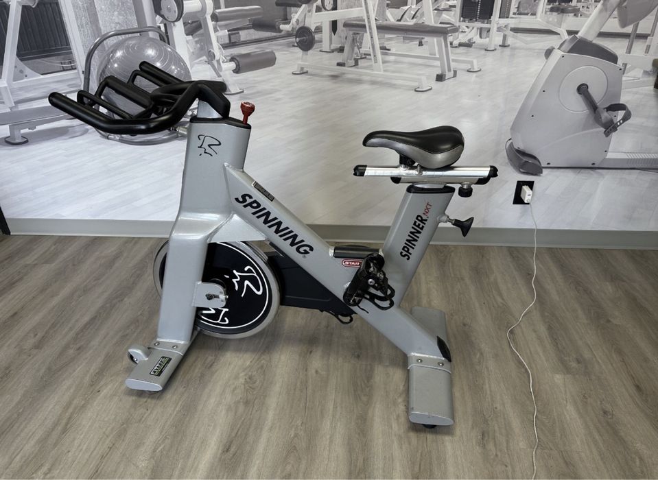 Вертикальный спин-байк Schwinn IC Elite™, велотренажёр